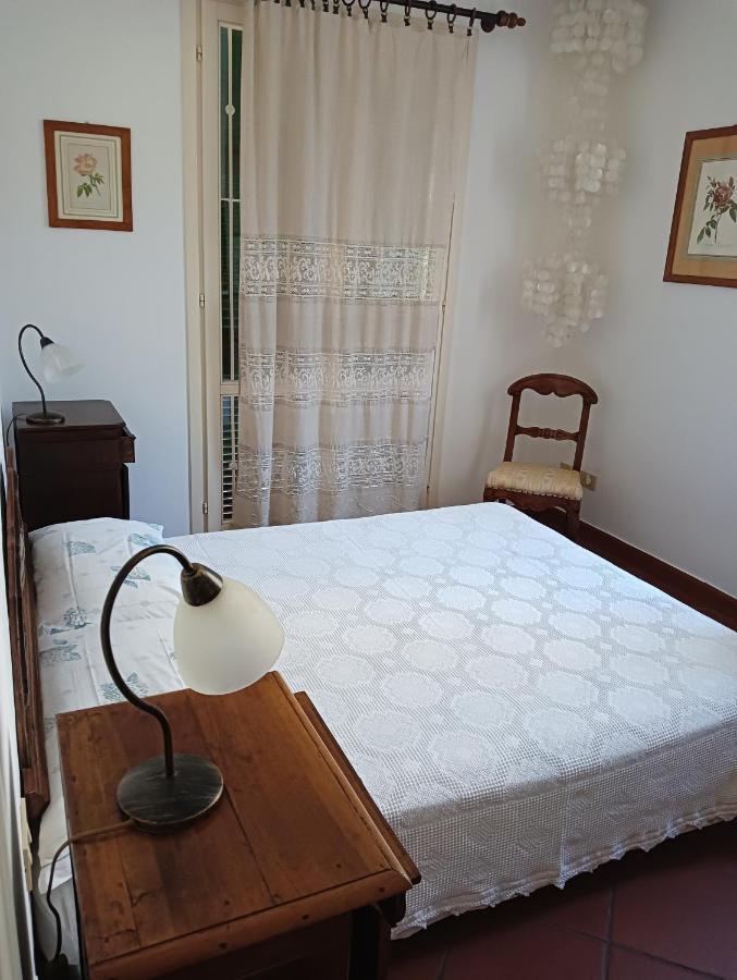 Villetta Con Giardino A Due Passi Dal Mare إمبيريا المظهر الخارجي الصورة