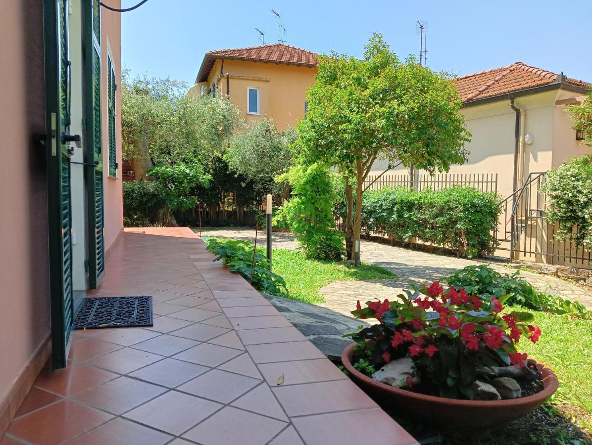 Villetta Con Giardino A Due Passi Dal Mare إمبيريا المظهر الخارجي الصورة